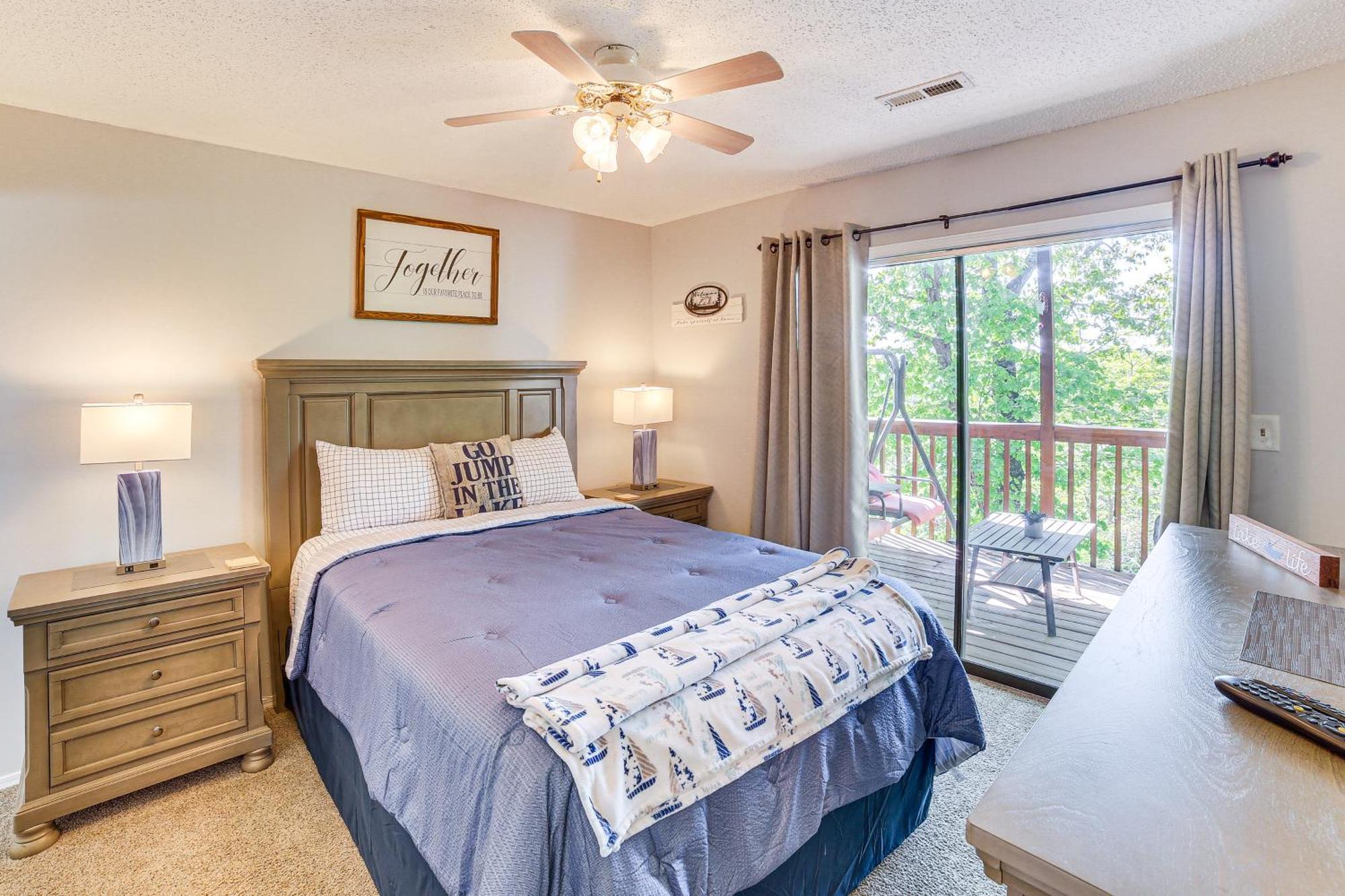 Reed Springs Condo With Furnished Deck And Pool Access Reeds Spring Ngoại thất bức ảnh