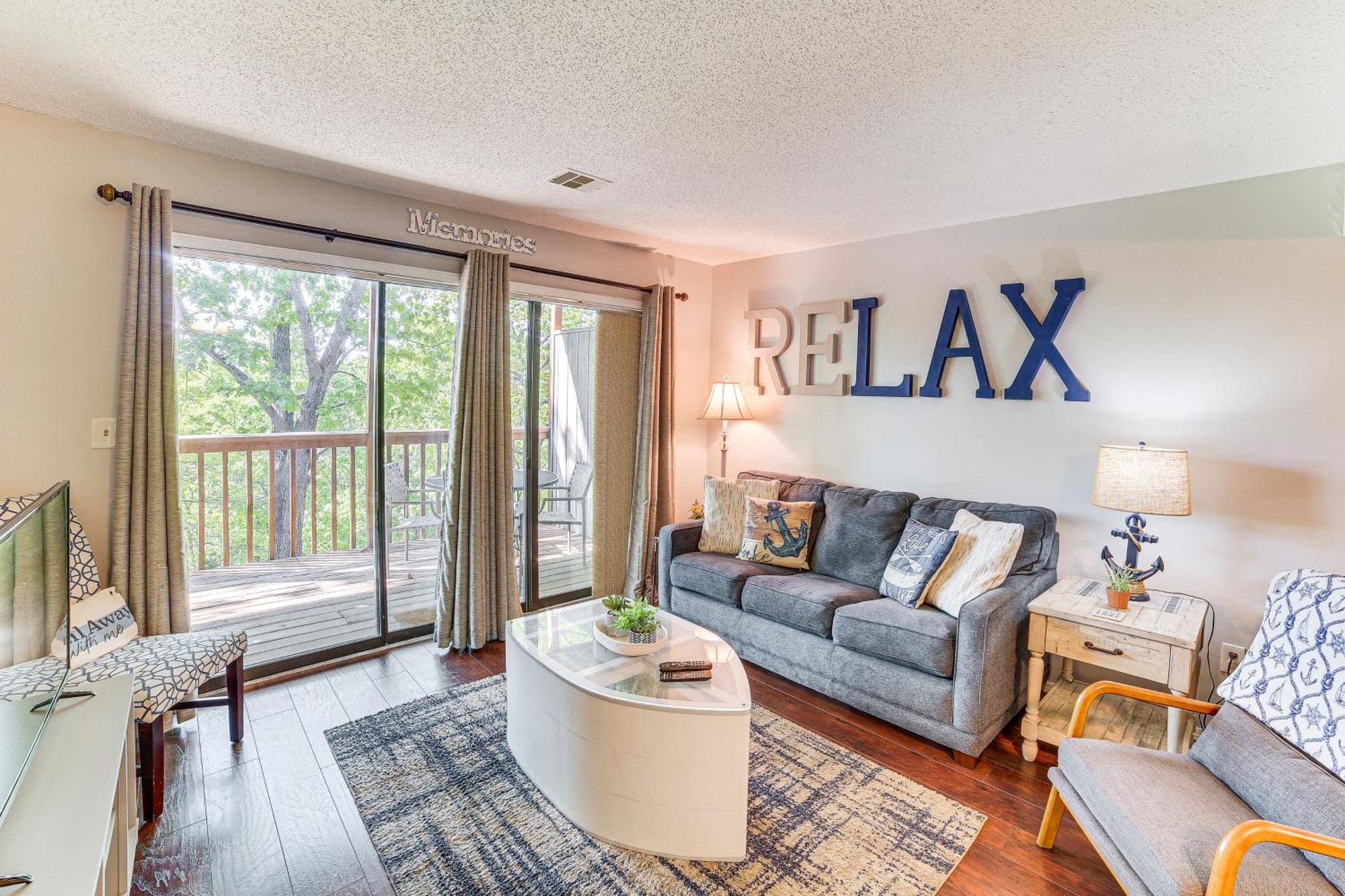 Reed Springs Condo With Furnished Deck And Pool Access Reeds Spring Ngoại thất bức ảnh